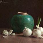 Gingerpot and white onions on dark background